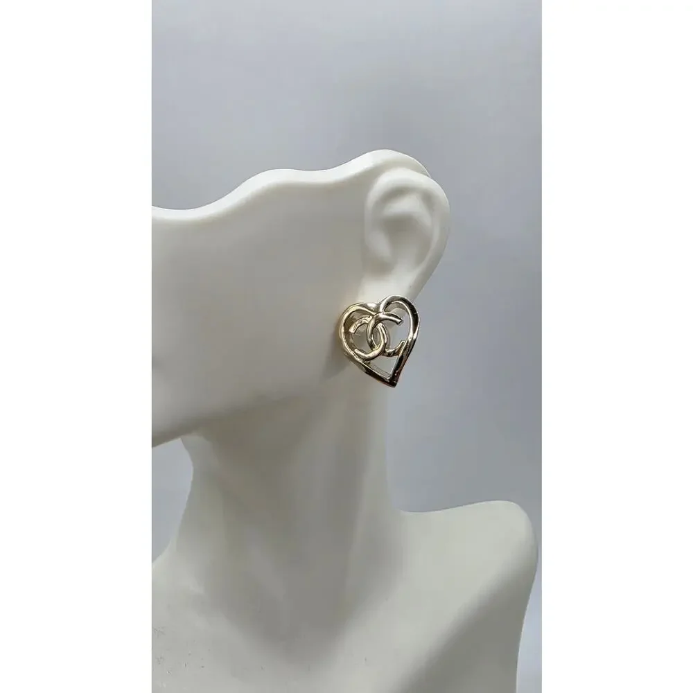 Chanel Gold-tone Interlocking CC Heart Stud Earrings NWT